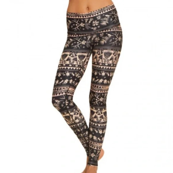 Teeki Moon Flower Hot Pant Yoga Tight Leggings Size Small Multicolor Made USA - Picture 4 of 10